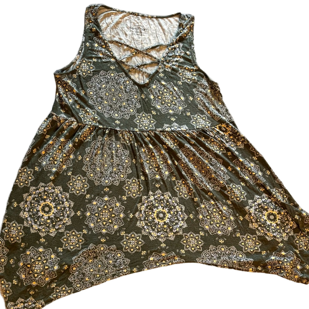 Torrid Super Soft Knits Flowy Green Yellow Floral Top Sleeveless Size 1X Comfy